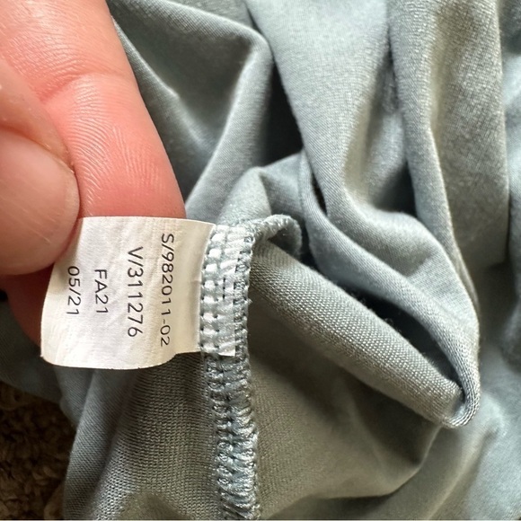 Athleta Essential V Neck Long Sleeve Top Seafoam Green - Picture 5 of 6